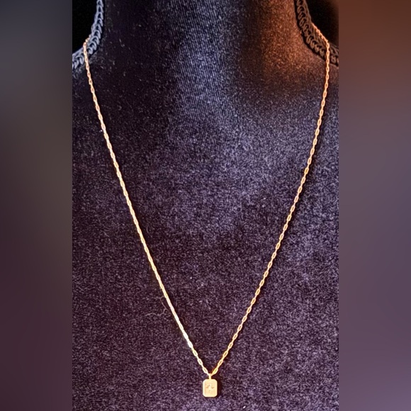 ZARA Pendant Necklace - Picture 2 of 5